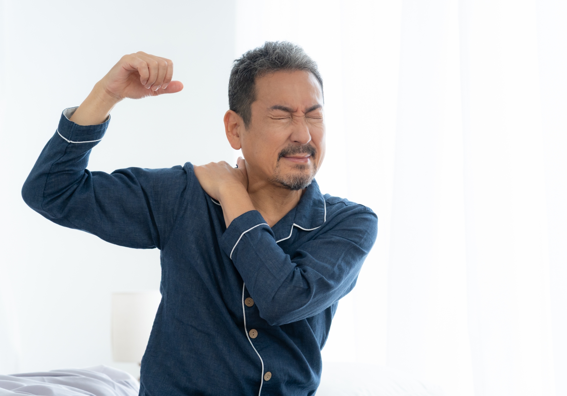 寝起きがすっきりしない原因はカラダにあった｜理学療法士が教える整体×ピラティスで眠りの質を改善する方法